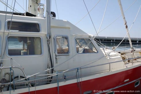 The deckhouse is aluminium and has welded handholds everywhere. Warp drums are mounted on deck for mooring to shore or ice - everything is simple, strong and functional.