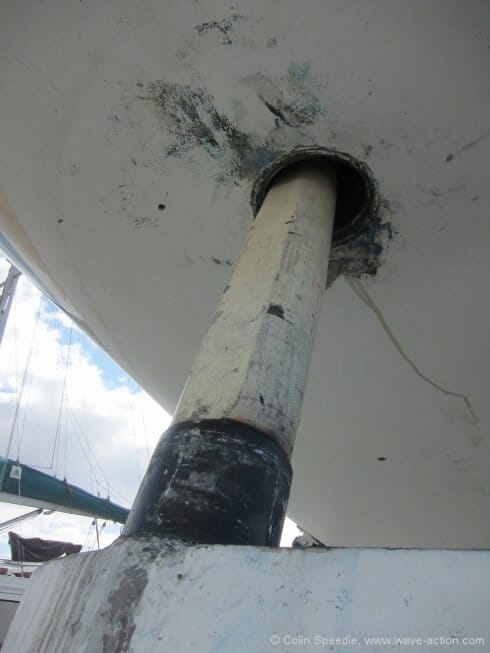 Everything has to give in the end (it took three days, though!) and eventually the rudder was dropped. The lower section of the composite shaft shows the bearing surface, still intact.