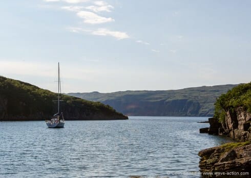 The narrow entrance and bar at Soay Harbour