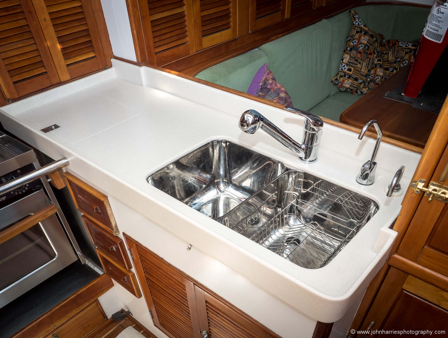 8 Things I Learned From a Lazy Man’s Galley Makeover