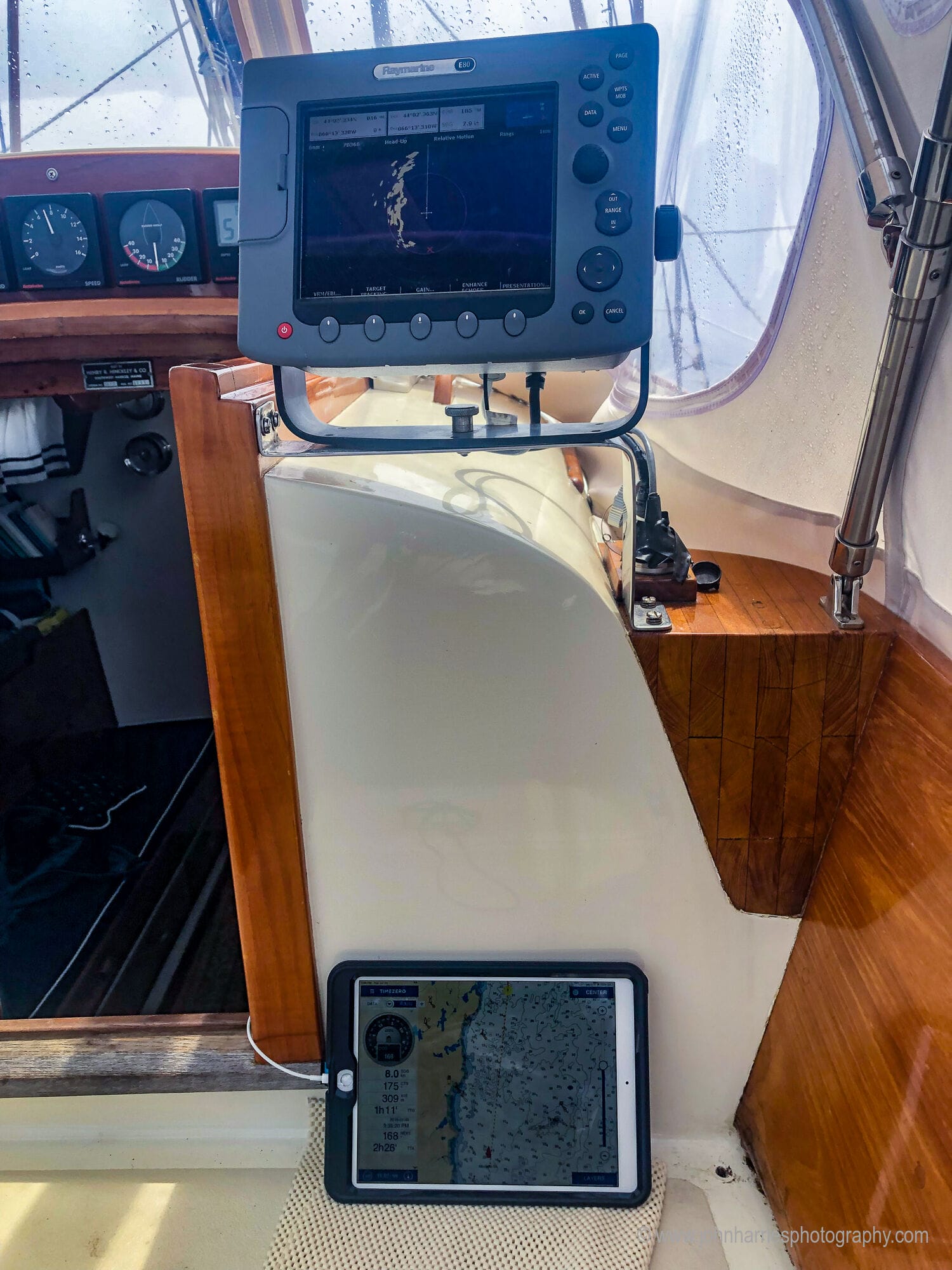 12 Electronic Navigation Tips From a Cruise on Someone Else’s Boat