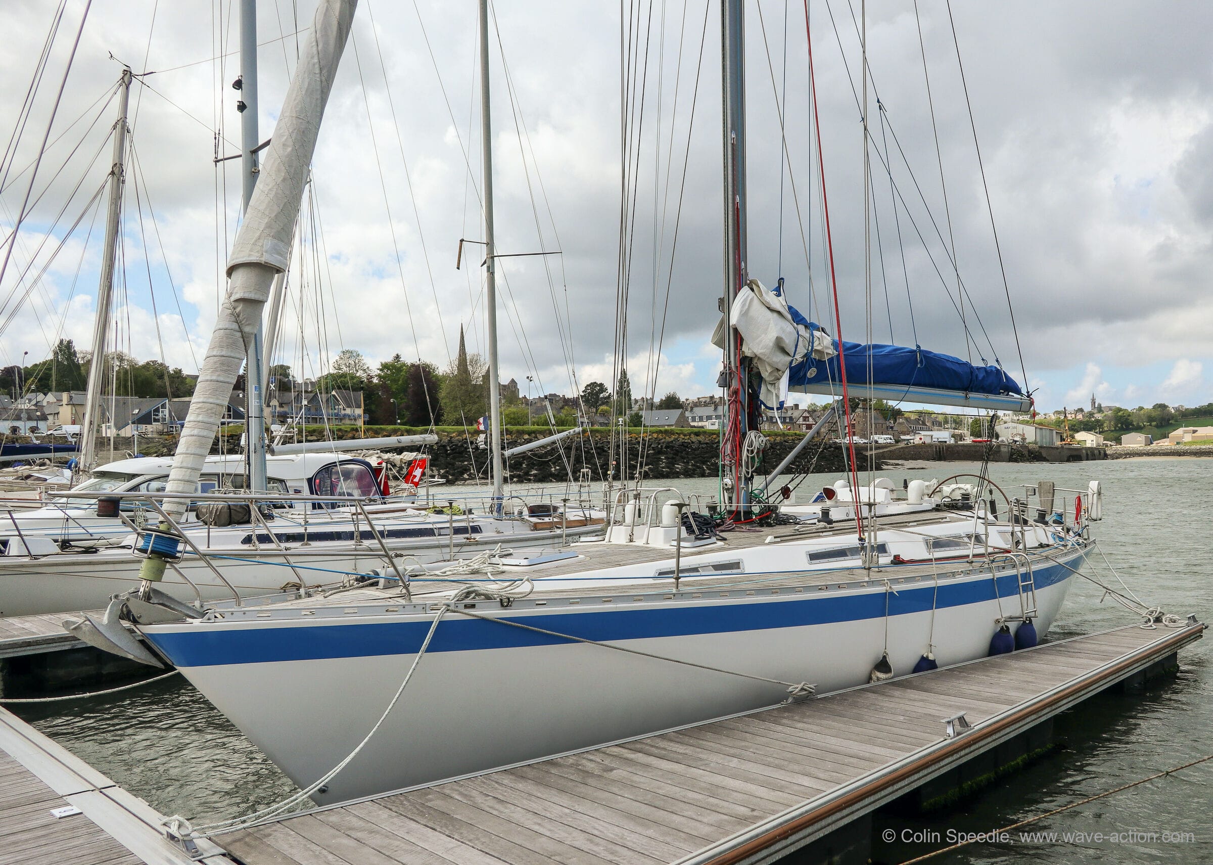 Colin & Louise are Buying a New Sailboat