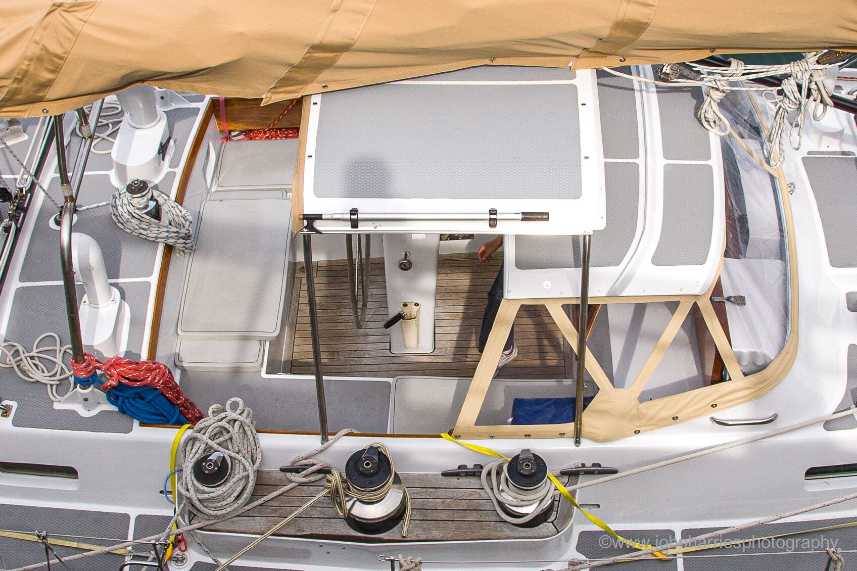 Choosing A Cruising Boat—Shade and Ventilation